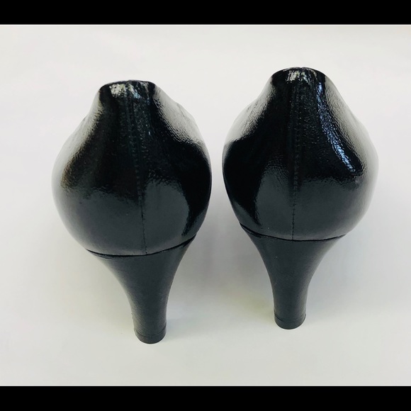 M. Gemi Virgola Black pointed toe pump - Picture 3 of 8